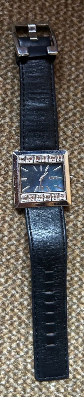 Orologi: Damenuhr "Cover Watch" – Usato da Biberist venduto da Californiagirl