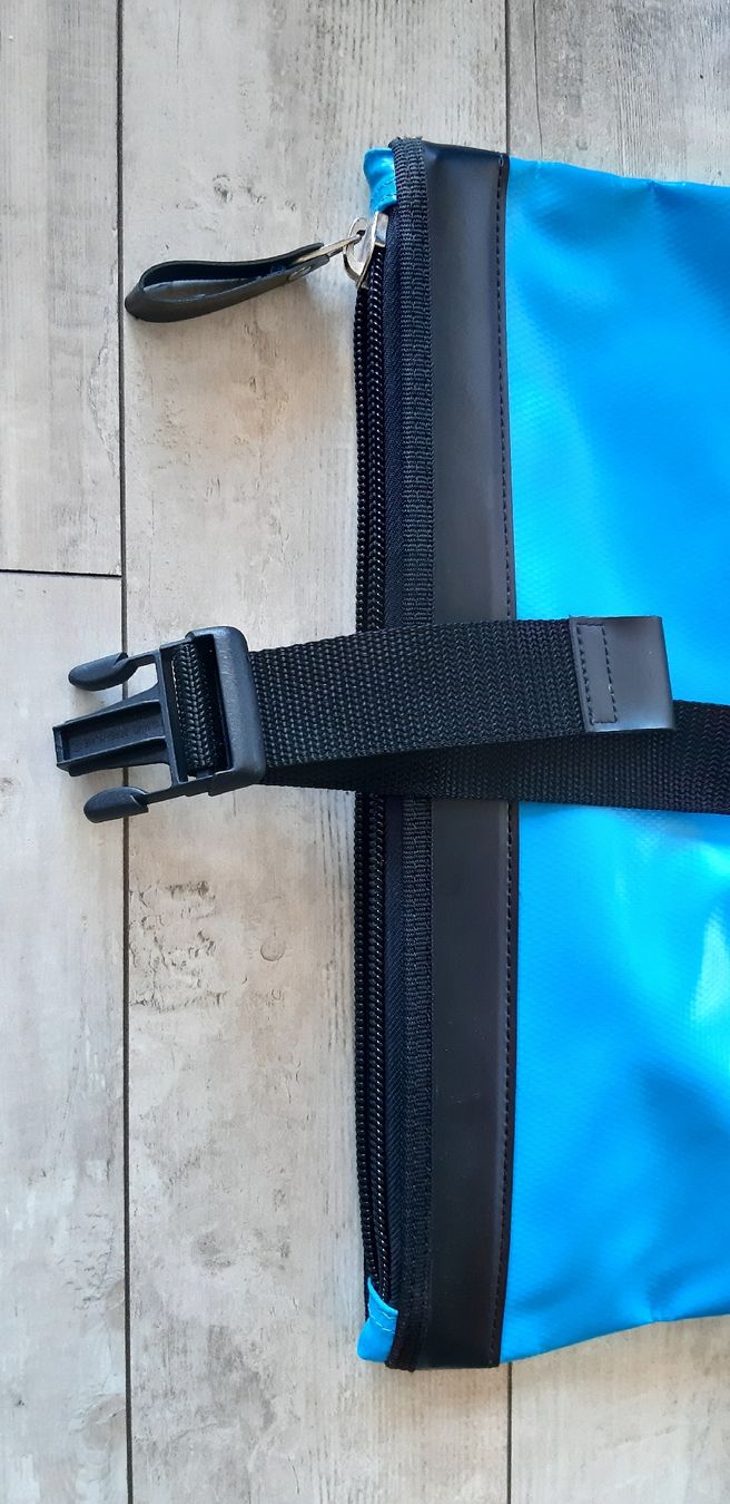 Bree Zaini: Rolltop Rucksack  -  BREE  -  Blache  -  Kurrier - neuwertig – Nuovo (secondo la descrizione) da Tagelswangen venduto da BrigittaC01 5