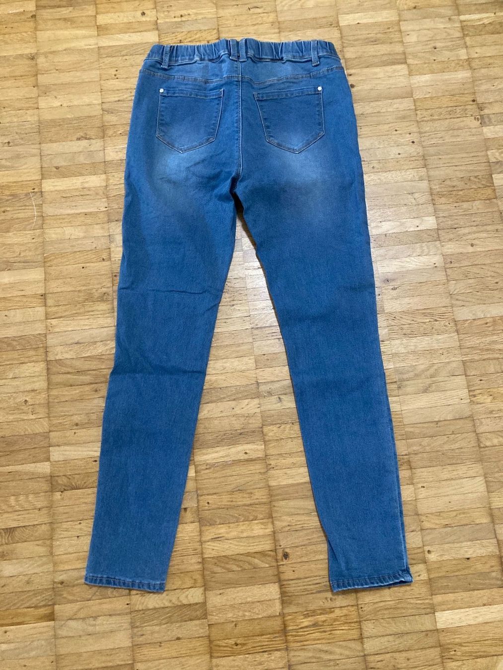 Jeans: Jeans mit elastischem Bund Gr. M – Usato da Thun venduto da Vans_98