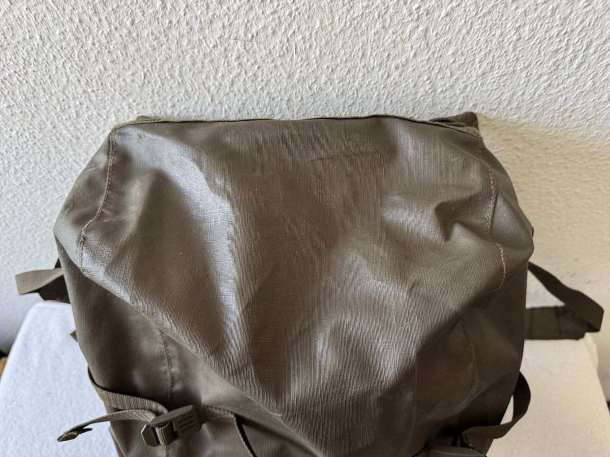 Armée suisse Sacs à dos: Militär Kampfrucksack – D'occasion à Lenzburg par Meister_k 3
