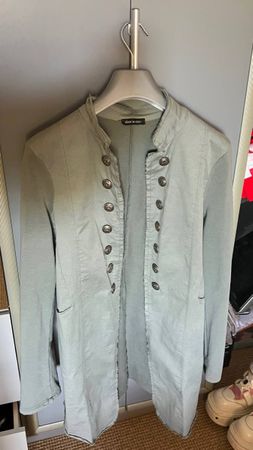 Jacke Made in Italy olivgrün mit Zierknöpfen Grösse L