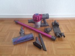 Dyson V7 fuchsia  d'occasion