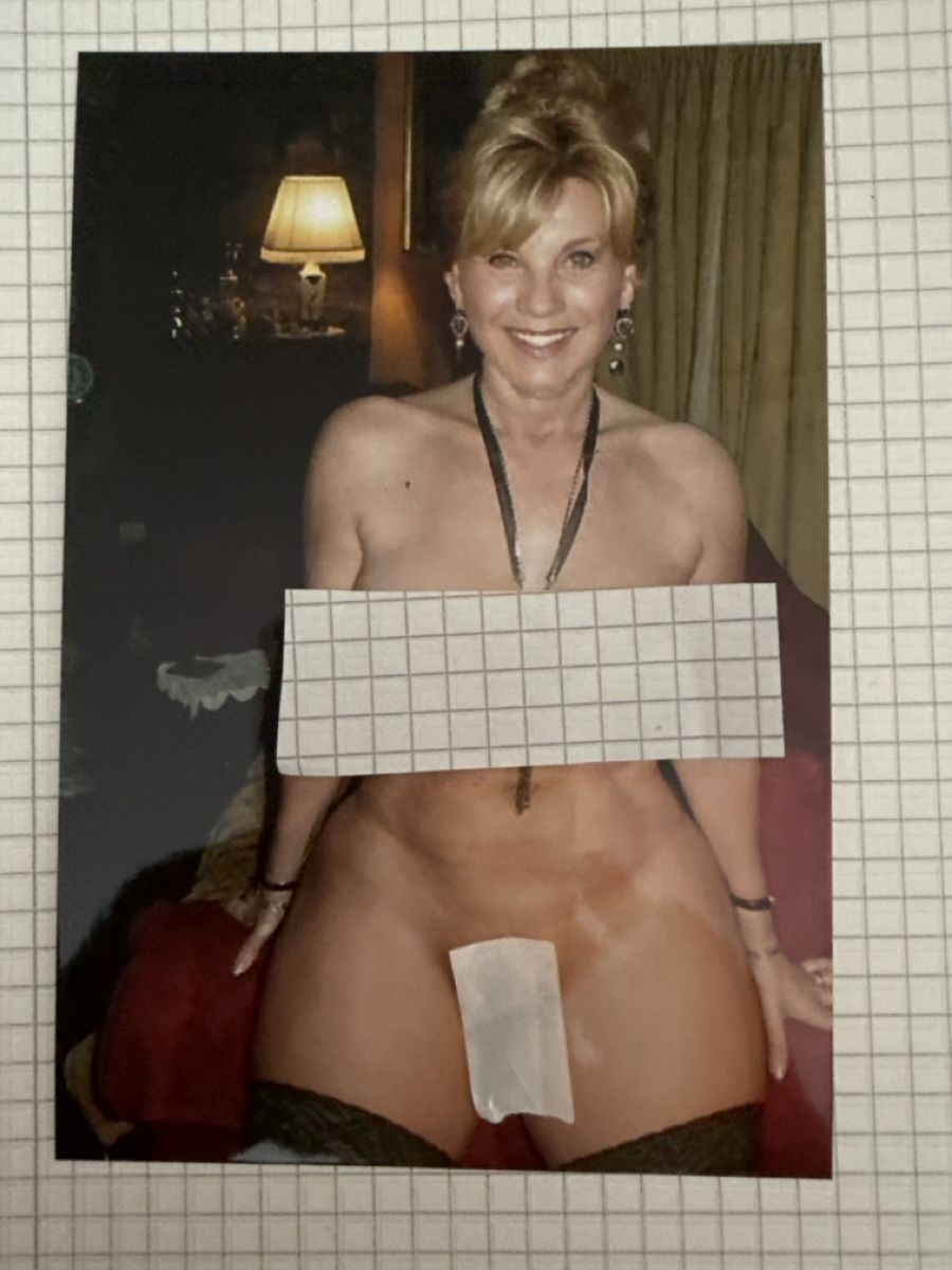 Poster & Bilder: Erotisches Foto  – Neu (gemäss Beschreibung) aus Neukirch (Egnach) von Maxi2009