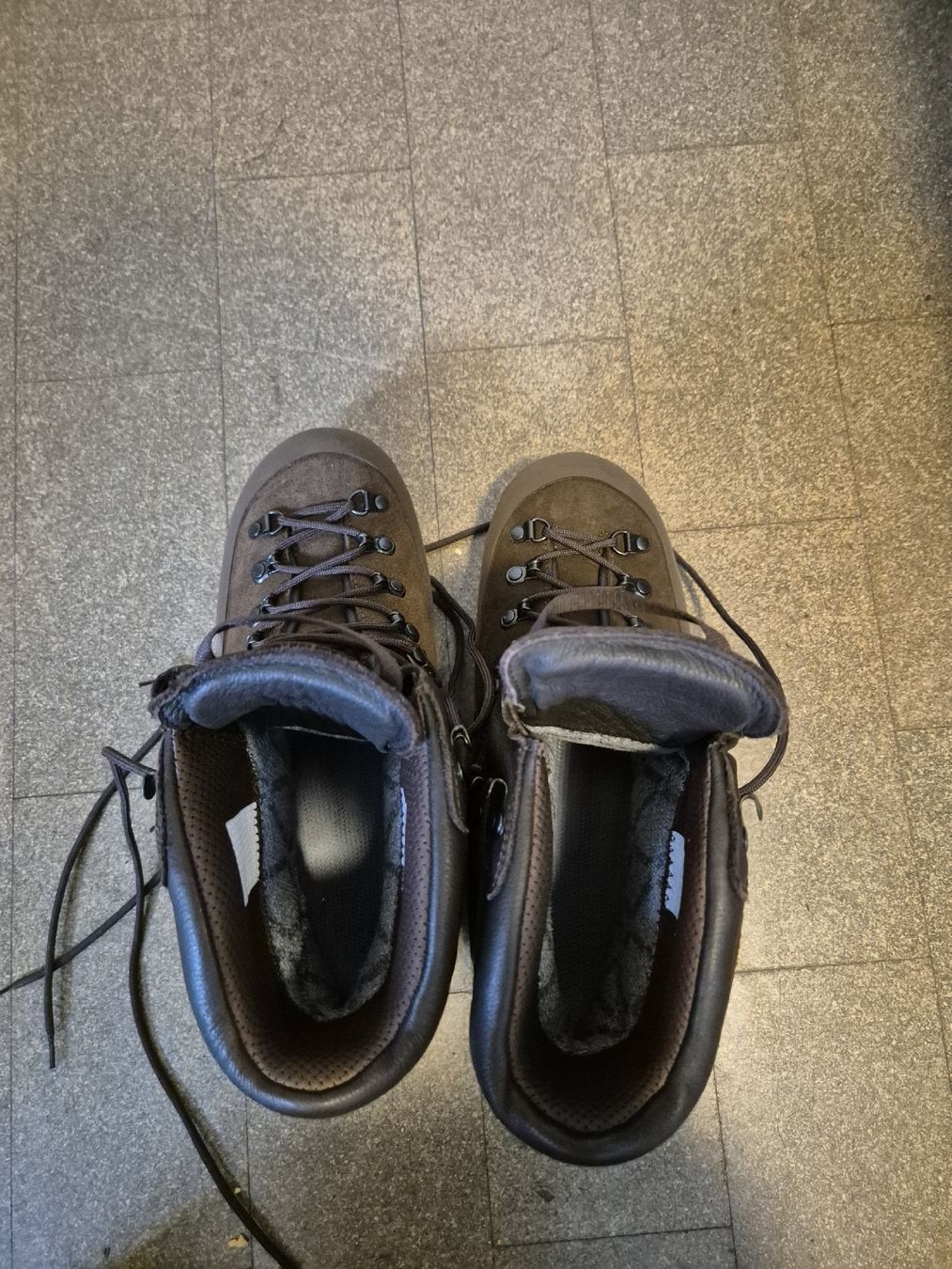 Schweizer Armee Scarpe da uomo: Kampfstiefel 19 (NEU) – Nuovo (secondo la descrizione) da Dübendorf venduto da AI-Mann 1