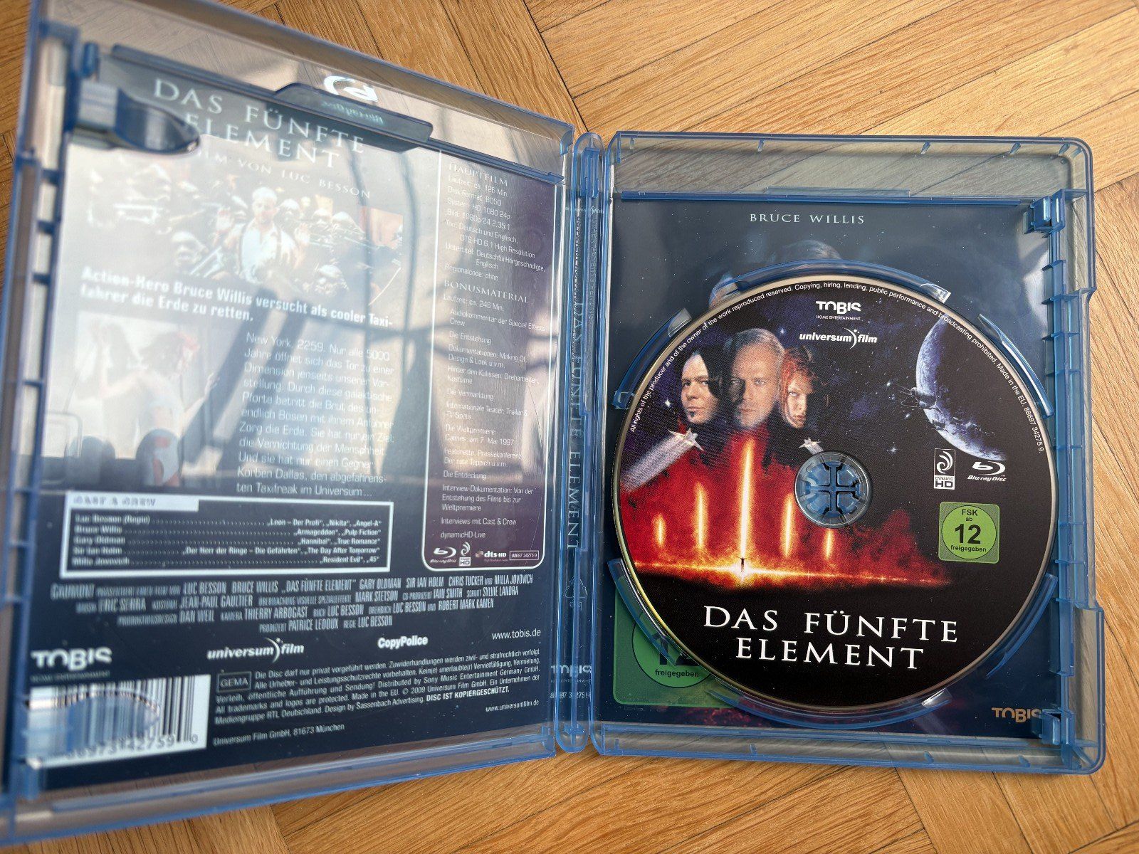 Tutti i DVDs: Das fünfte Element - Blu-ray – Nuovo (secondo la descrizione) da Zürich venduto da Malcom 1