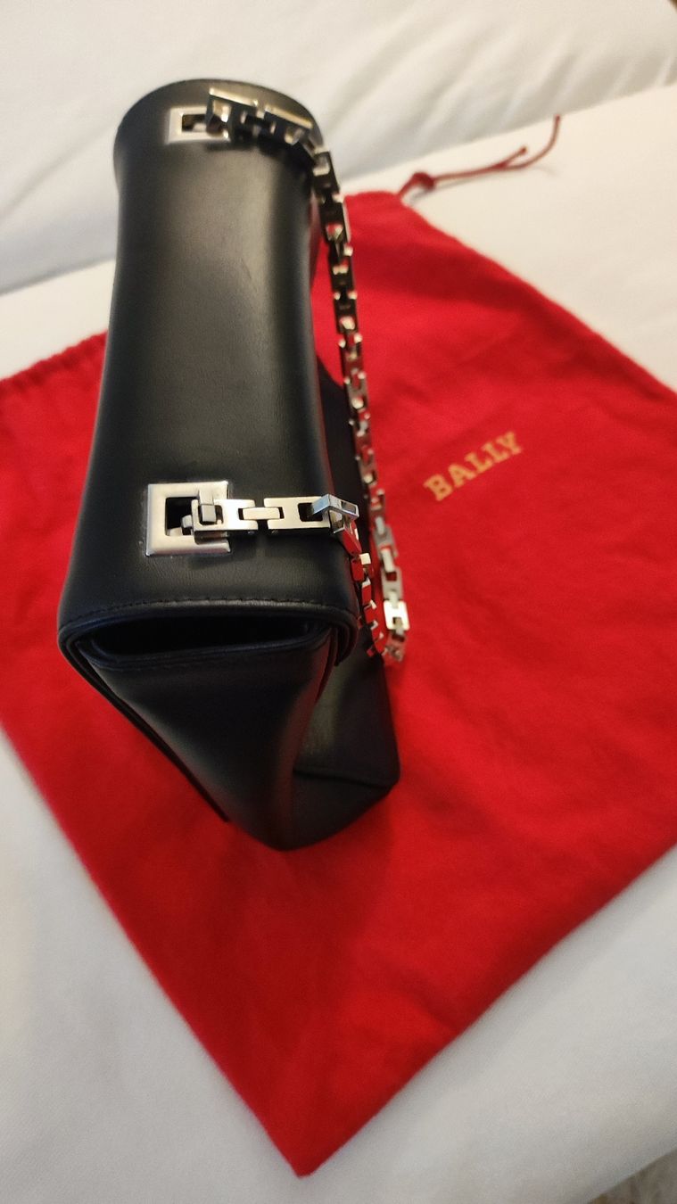 Bally Borse da donna: Bally Handtasche mit Kette mit Staubbeutel! – Usato da Stäfa venduto da modeflash 5