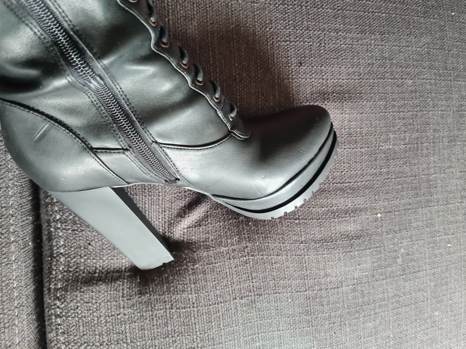 Scarpe da donna: Bottes – Nuovo e nell'imballaggio originale da Grand-Lancy venduto da ana_7y2f 6