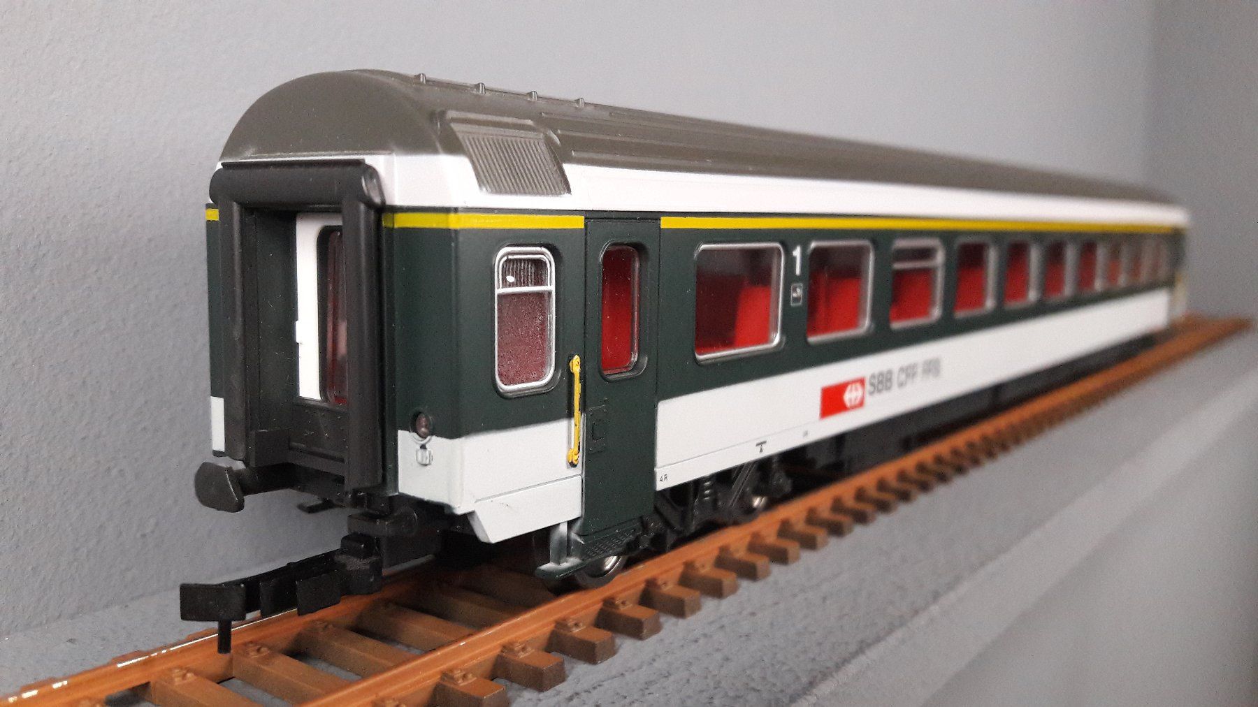 Roco Modellini di ferrovie: Personenwagen – Usato da Burgdorf venduto da Optimal14 2