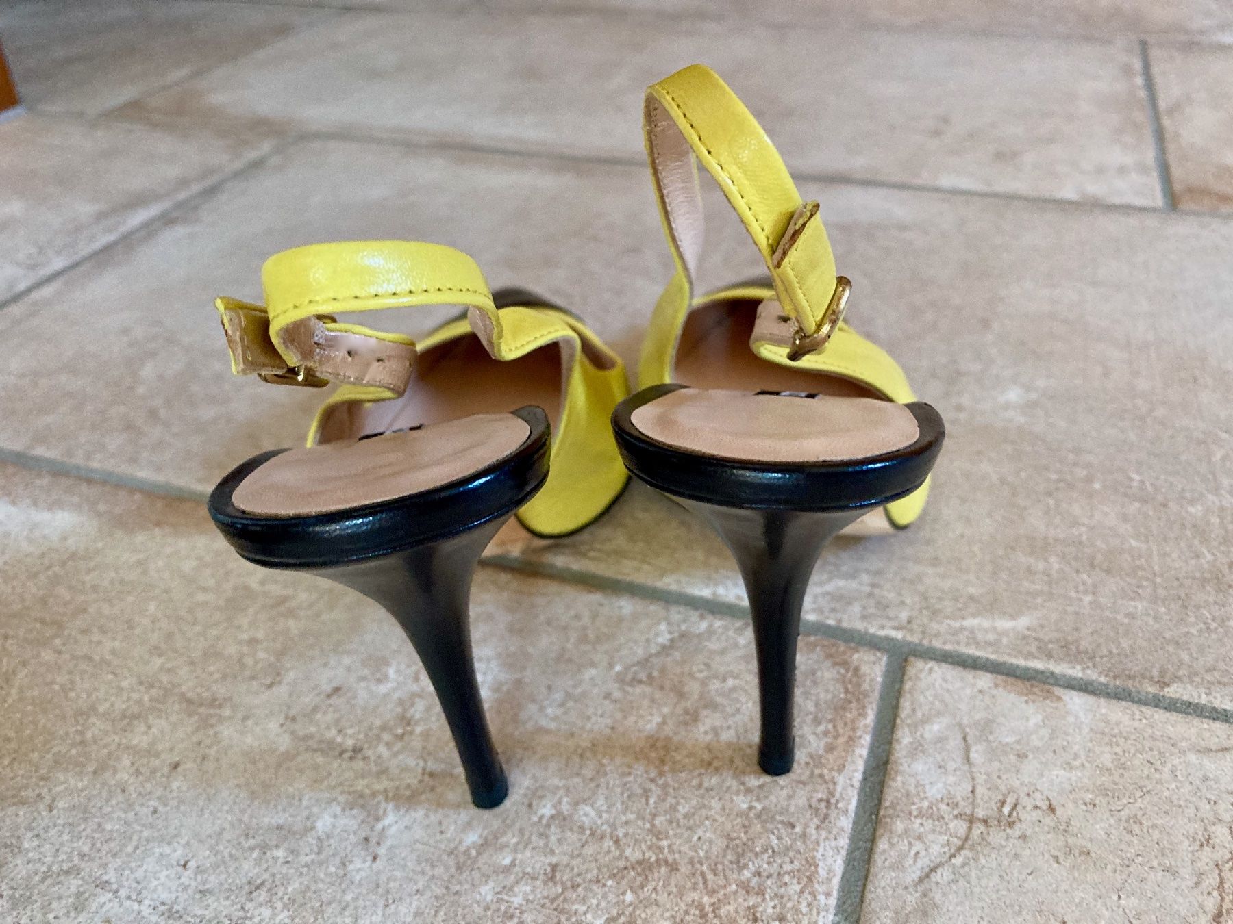 Scarpe da donna: Neu: roccobarocco Sandaletten Gr.40 – Nuovo e nell'imballaggio originale da Stetten AG venduto da Hanya 4