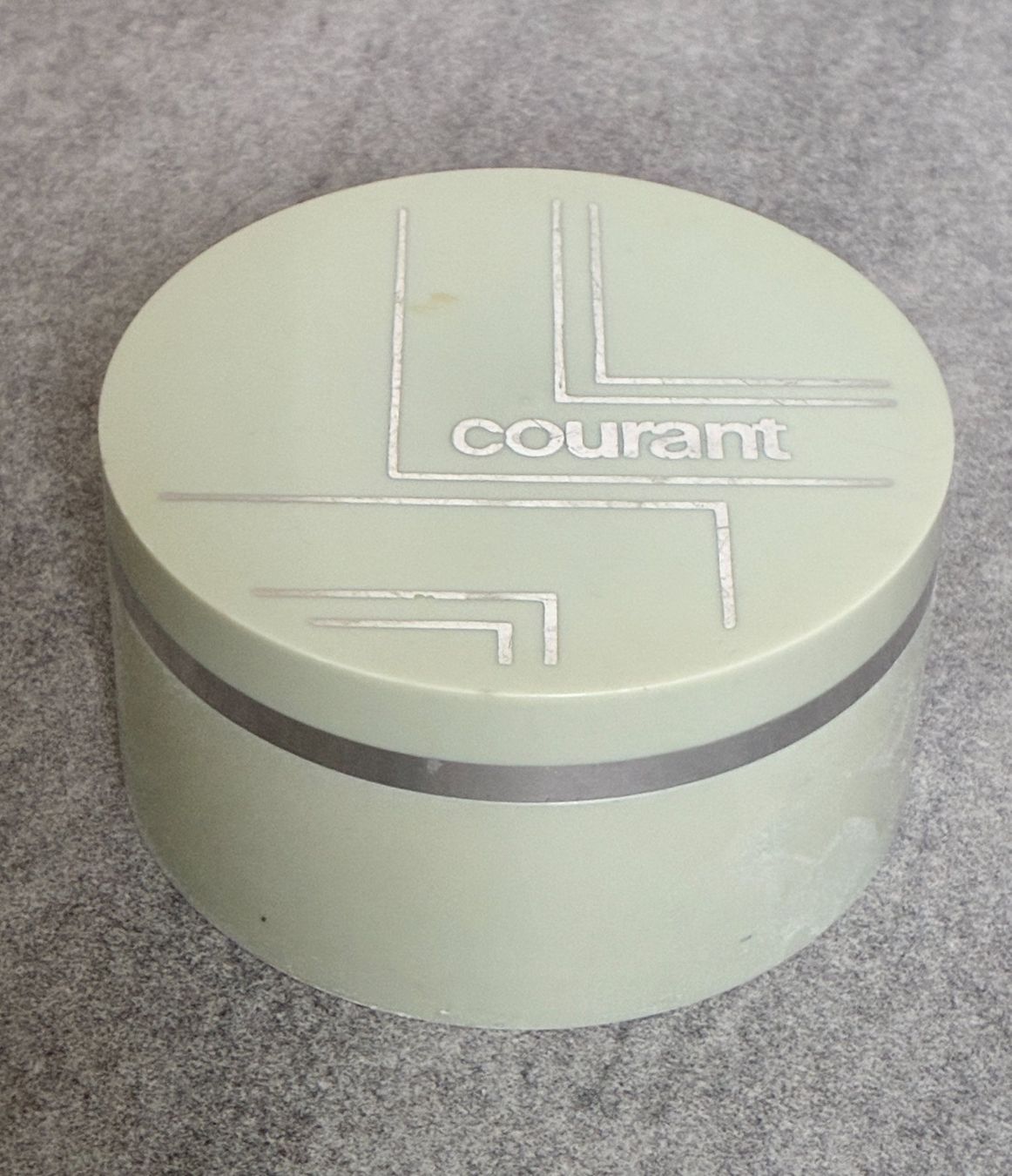 Altro per la cura del corpo: Vintage Körperpuder HELENA RUBINSTEIN "Courant" – Usato da Kloten venduto da Nephty 4