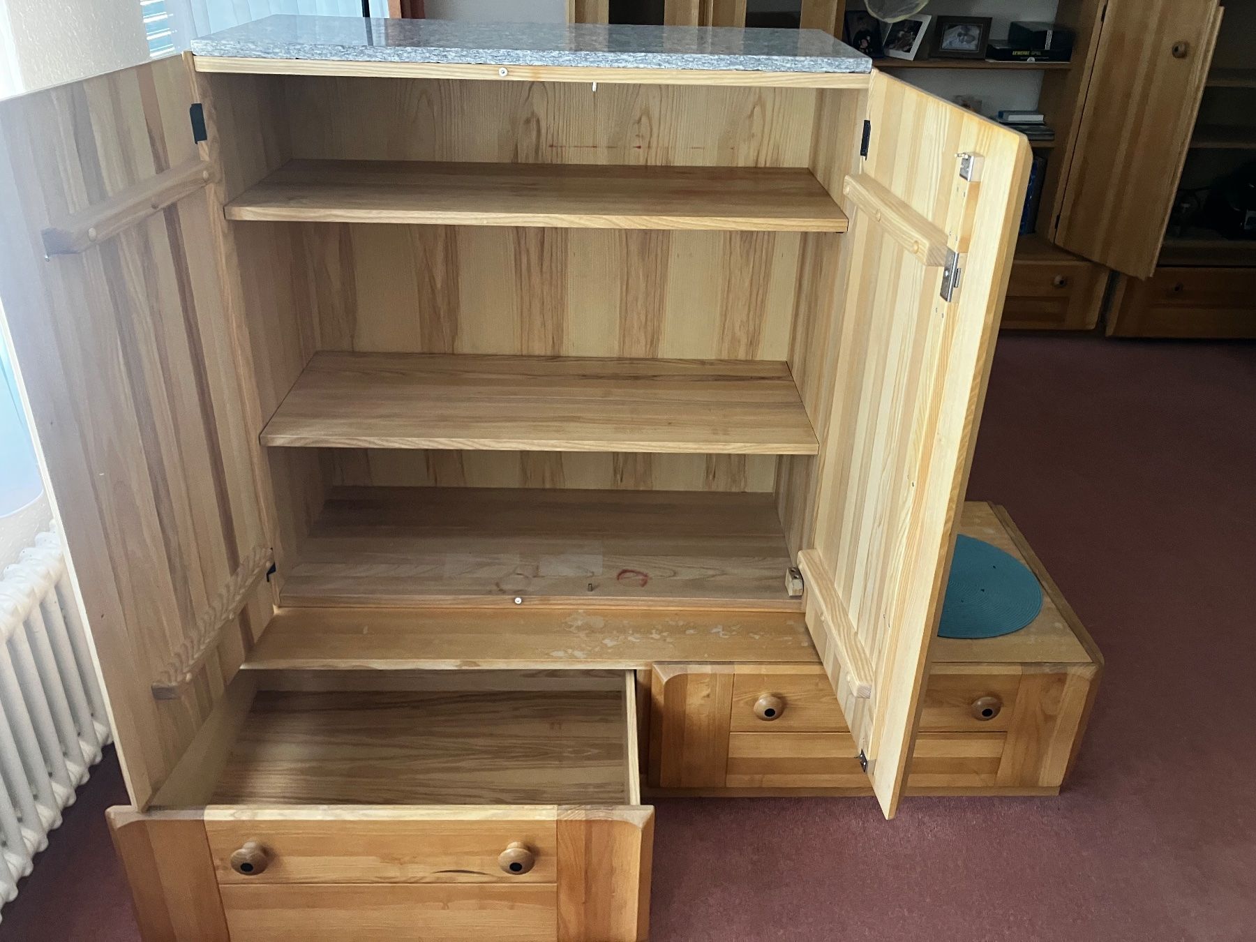 Armadi: Schrank, Sideboard, Kommode – Usato da Wald ZH venduto da cat_75j2