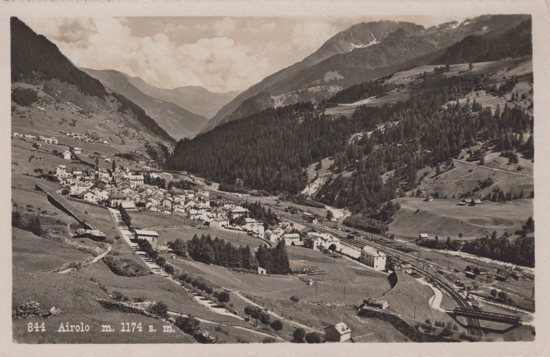 Cartoline postali: 0133 Postkarte / Ansichtskarte - Airolo – Usato da Reinach BL venduto da Boston-Verkauf