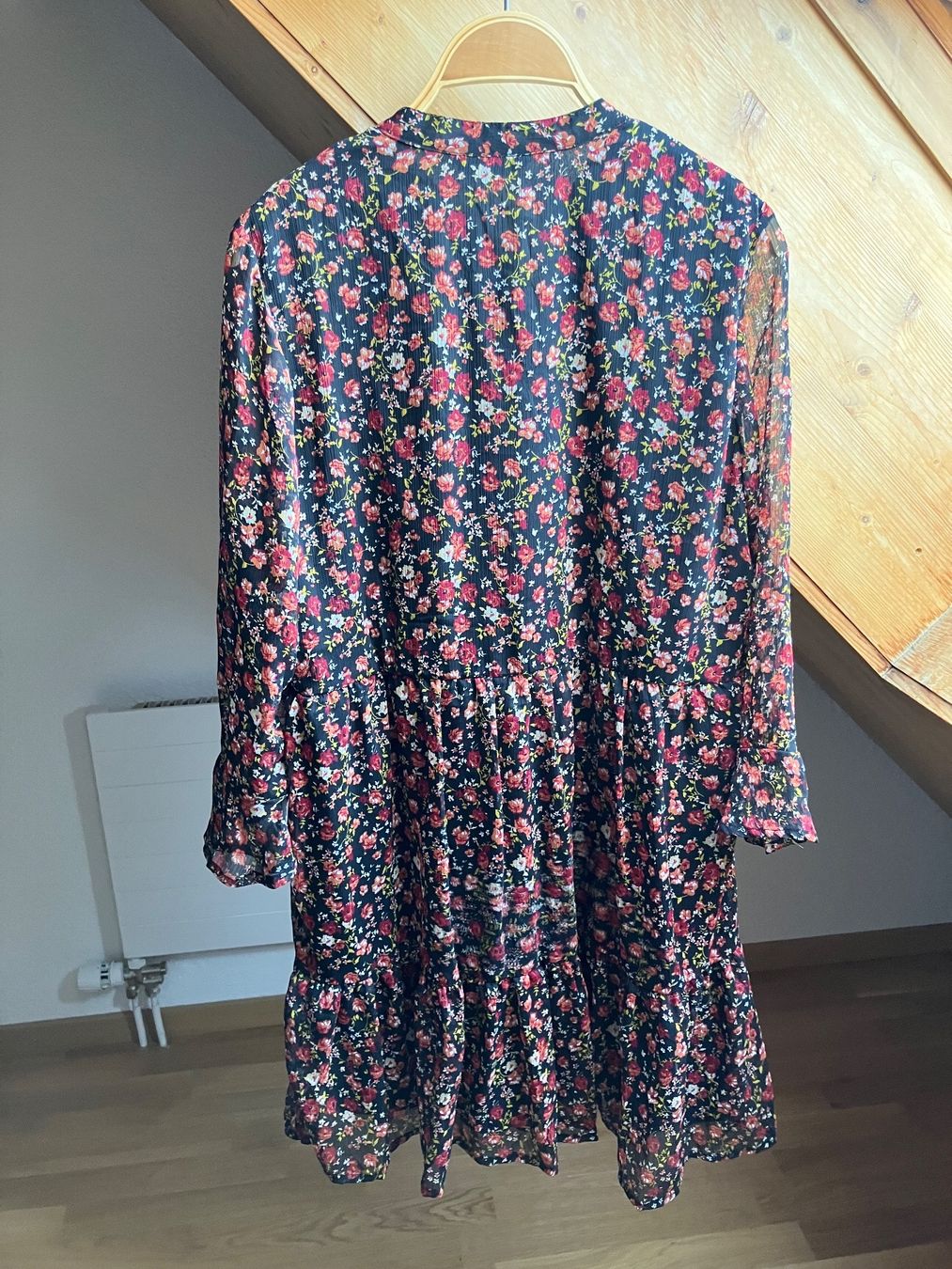Vestiti: geblümtes Herbst-Kleid Gr. 38 – Usato da St. Gallen venduto da andreav. 1
