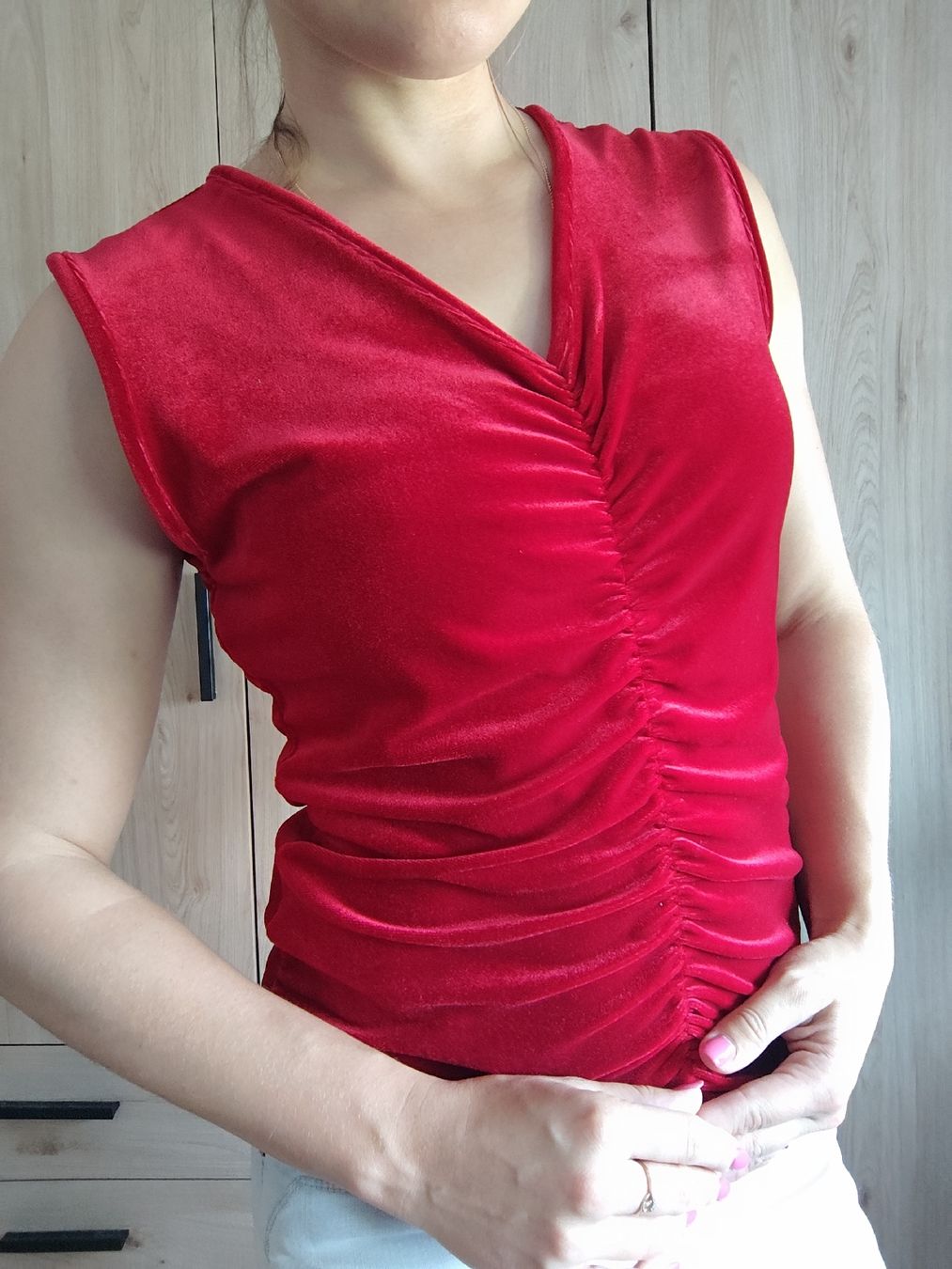 Tops: Velvet Ruched Top Red Size S – D'occasion à Mägenwil par VintageGirly 2