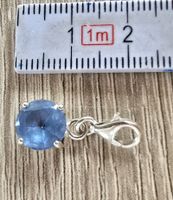 Silber 925 Charm Anhänger mit blauem Stein, kaum getragen