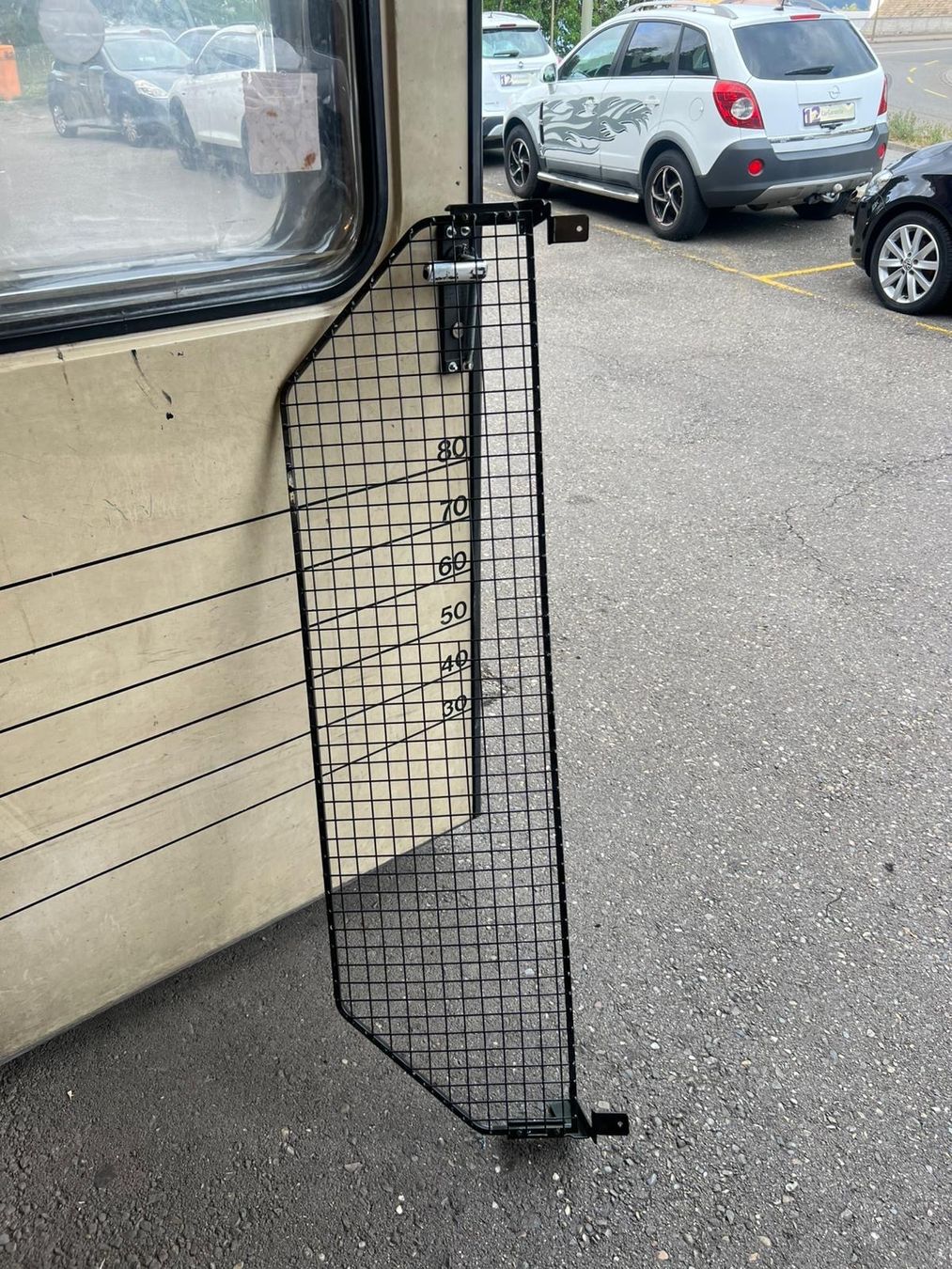 Cages, transport & sécurité: Hundegitter Renault Senic 2010 – D'occasion à Winterthur par NUMBER007