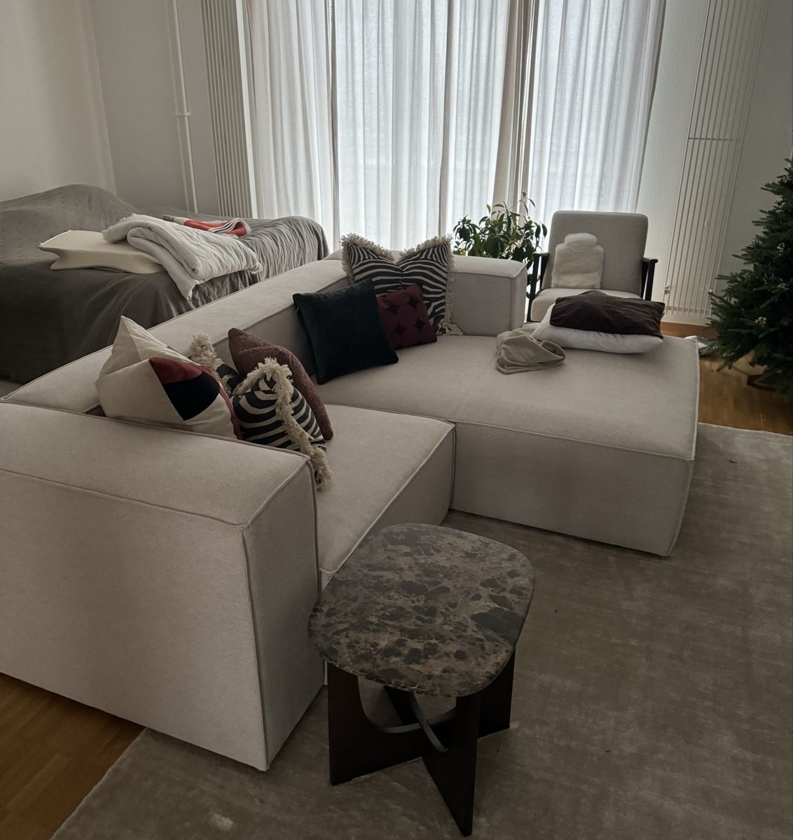 Sofas: Sofa mit Recamiere – Gebraucht aus Zürich von jas_fq8n