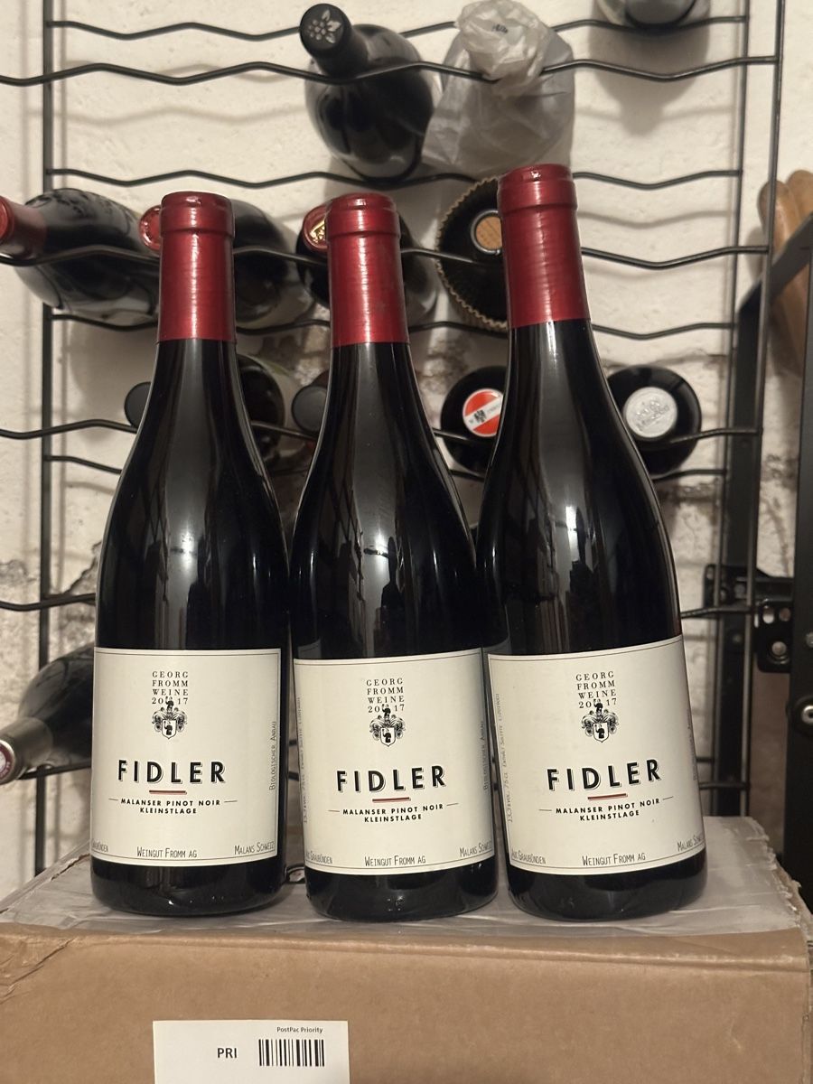 Vino: Fromm Pinot Noir Fidler 2017 – Usato da Luzern venduto da Stefr