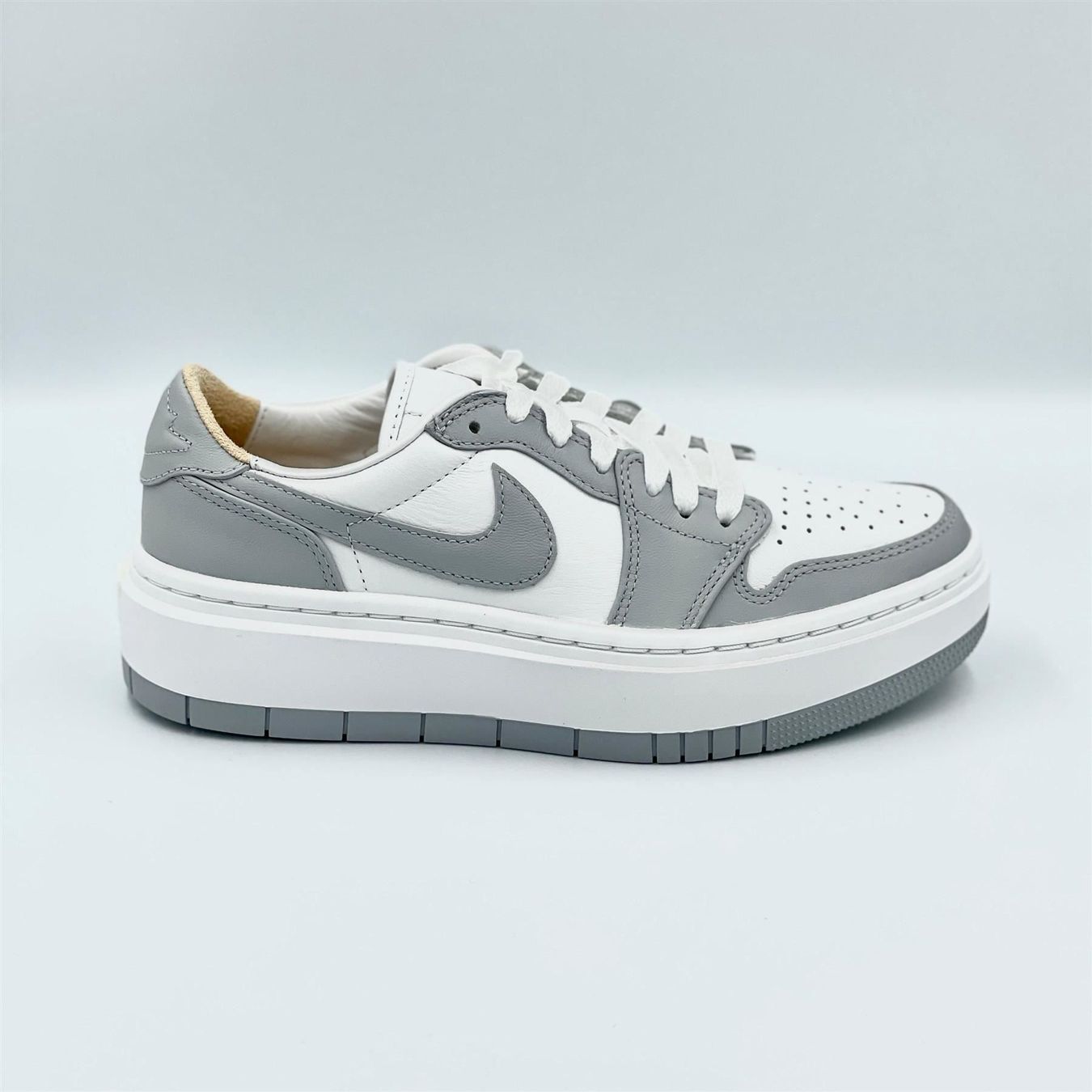 Scarpe da donna: Jordan 1 Elevated Low Wolf Grey EU 36.5 – Nuovo e nell'imballaggio originale da Erlinsbach venduto da sasneakers 1