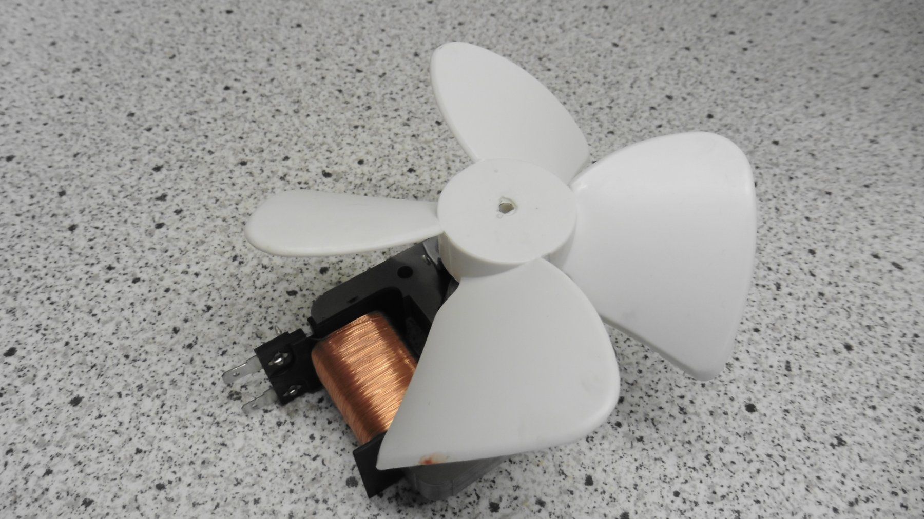 Ventilatori: Elektro Lüfter 220-240V – Nuovo (secondo la descrizione) da Mönchaltorf venduto da boesi51
