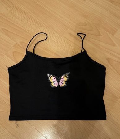 Damen Crop Top schwarz mit Schmetterling Motiv