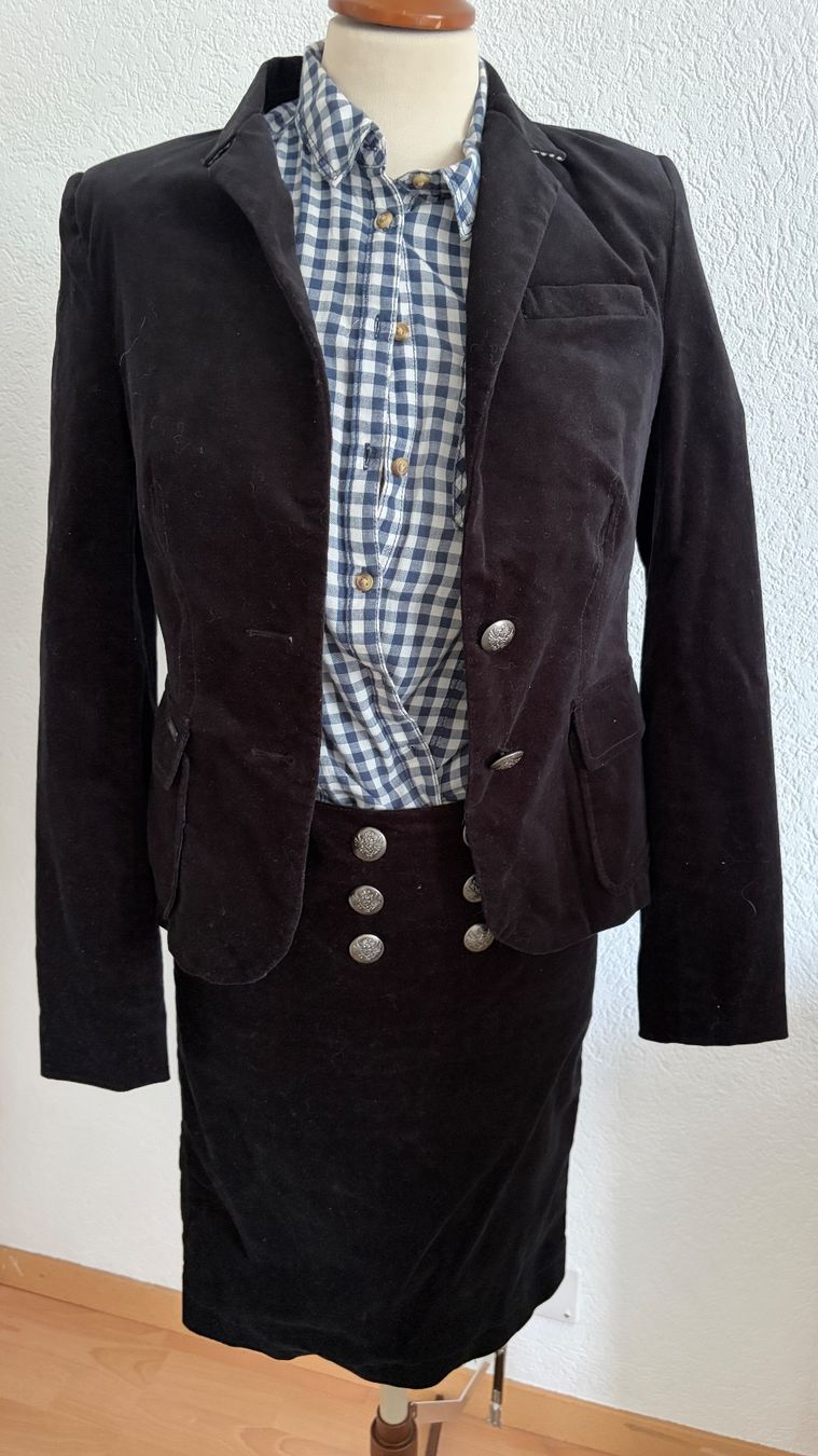 Costumi: Damen Kostüm samt 36 – Usato da Liestal venduto da Goldart 7