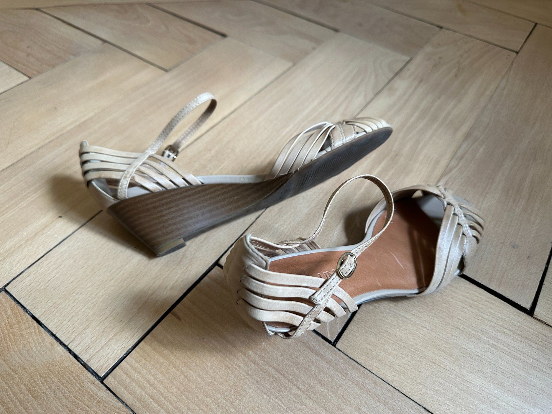 Scarpe da donna: VIA UNO - Leder Peeptoe Sandale hellbraun 37 – Usato da Zürich venduto da Diazaio 3