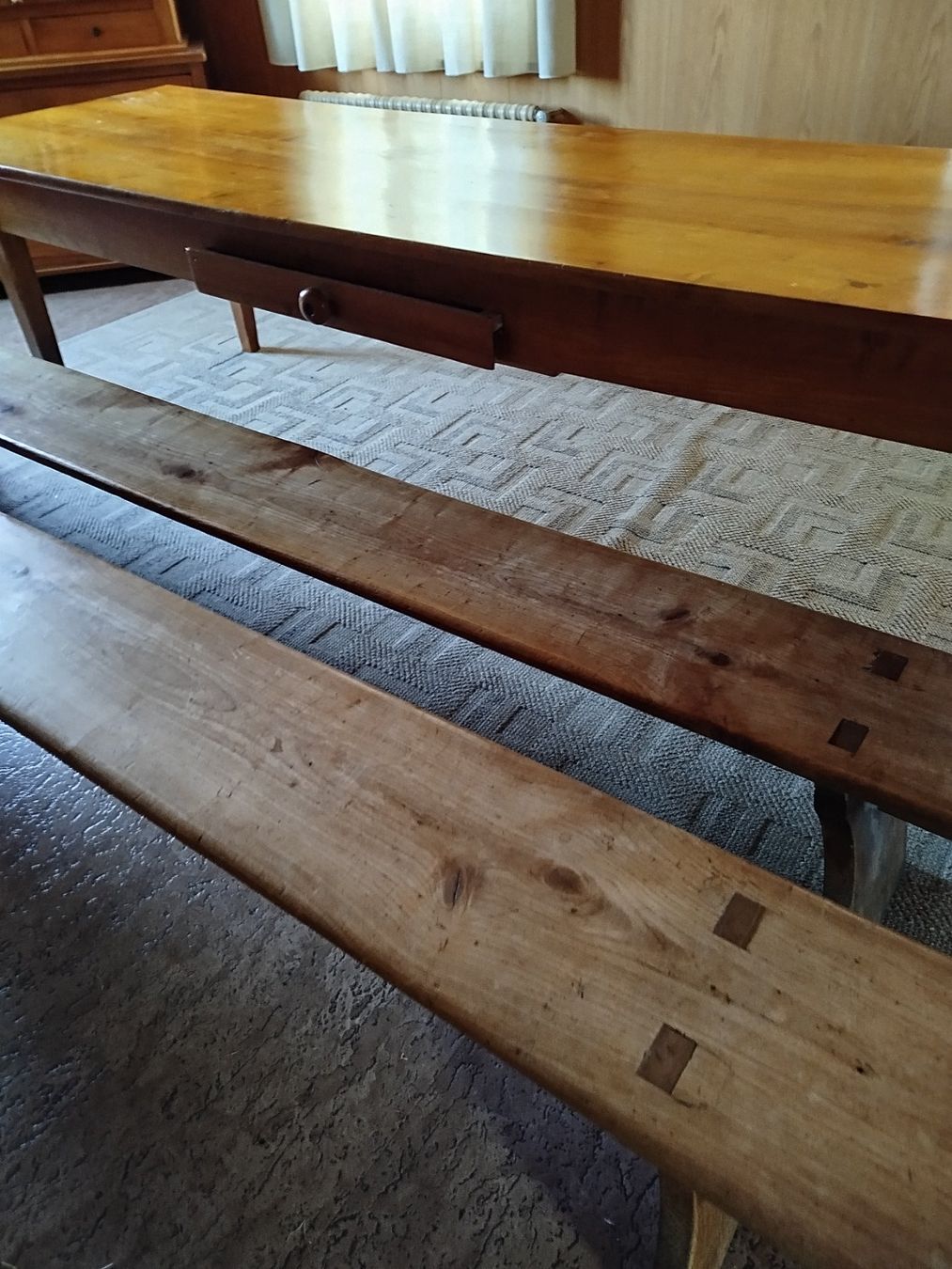 Holzartikel: Antiker Kirschbaum Tisch – Gebraucht aus Düdingen von Ares61 3