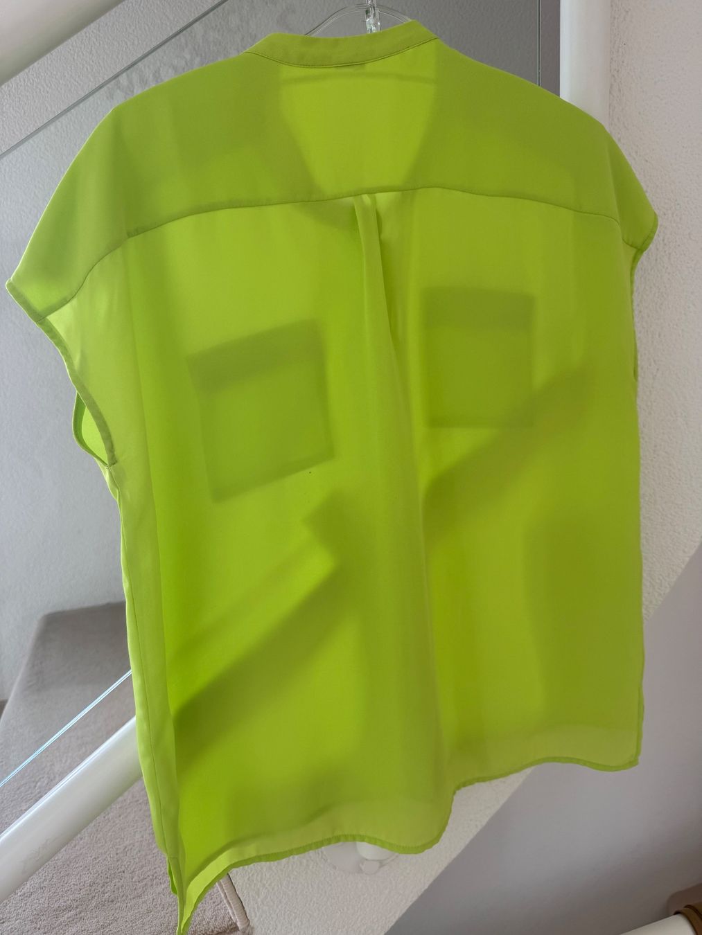 Heine Camicette: Leuchtende Bluse Gr.40/42 Kurzarm Chiffon in Lime – Usato da Zollikon venduto da dorean 1