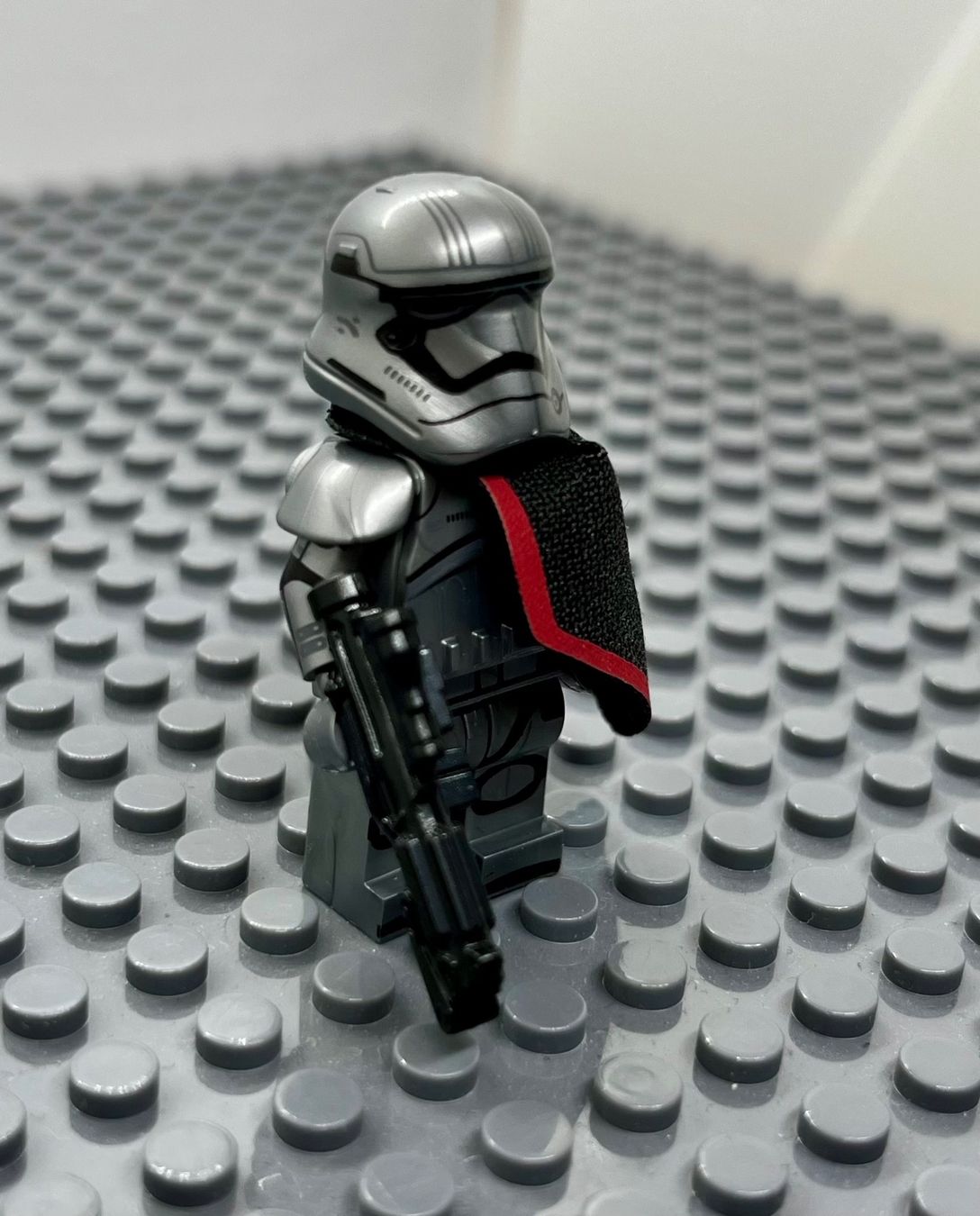 Star Wars Kit di costruzioni: Custom Captain Phasma Minifigur – Nuovo (secondo la descrizione) da St. Gallen venduto da Starlord77 1