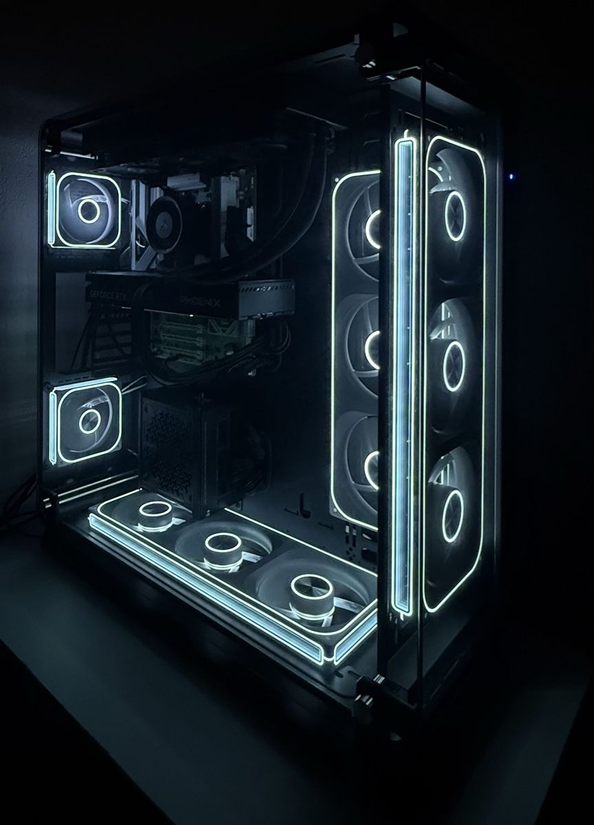 PC: Gaming PC - RTX 5070Ti / Ryzen 9800X3D – Nuovo (secondo la descrizione) da Oetwil am See venduto da kev_57qr 1