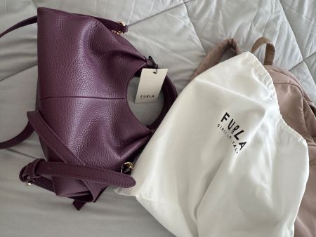Furla Tasche Leder Melanzana neu mit Etikett