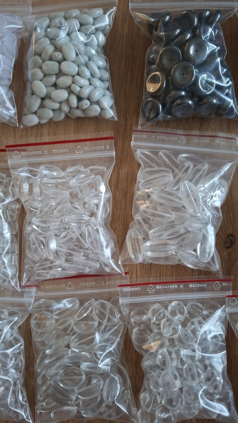 Perle (finte): Glas Perlen/Elemente über 2Kg – Nuovo e nell'imballaggio originale da Kriens venduto da Wolly85 3