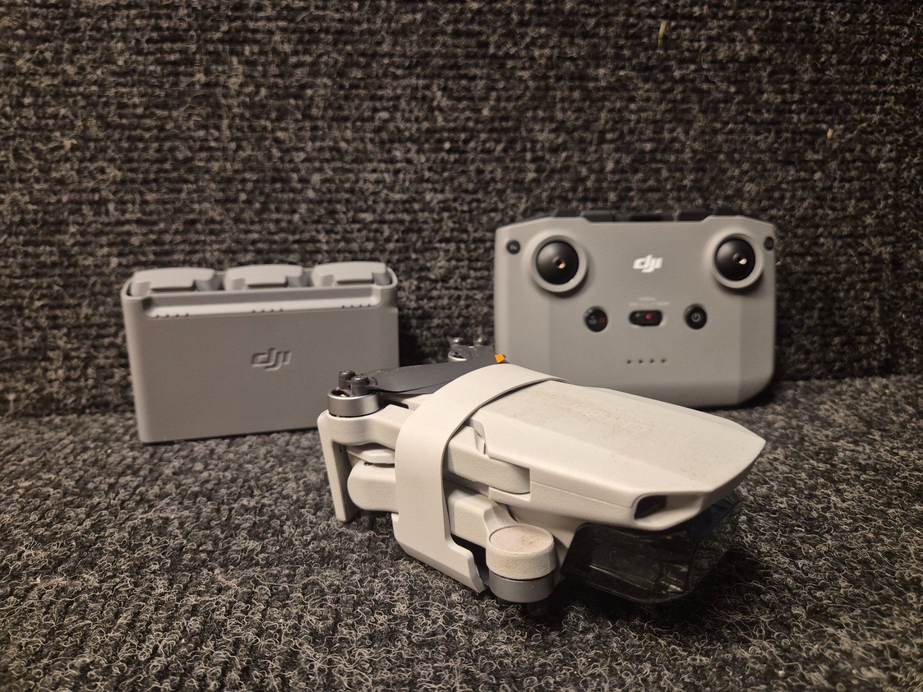 DJI Modellismo RC: DJI MINI 4K FLY MORE COMBO Drohne – Usato da Weesen venduto da Alpenfisch 1