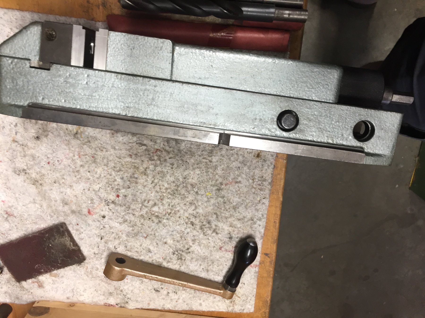 Gressel Tutti gli attrezzi: Maschinenschraubstock Gressel  100mm – Usato da Frenkendorf venduto da nen_h8rw 3