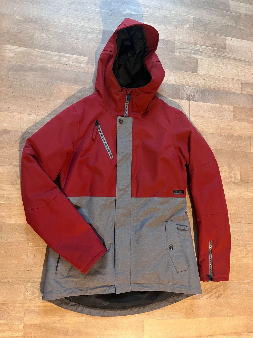 Volcom Jacken: Volcom Damen Jacke Gr. M – Gebraucht aus Gossau ZH von Rotolog