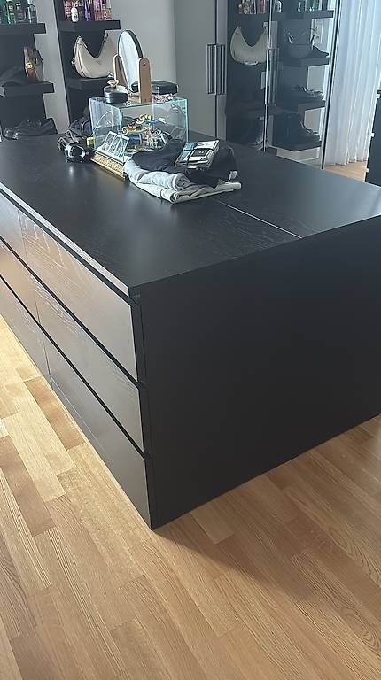 Cassettiere: IKEA MALM Kommode in schwarzer Holzoptik – Usato da Suhr venduto da Norio3 1