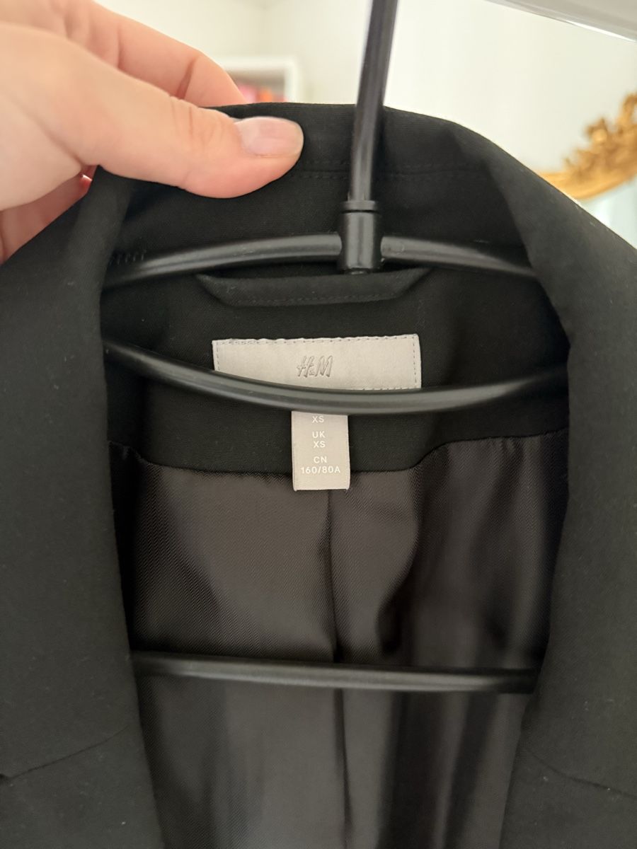 H&M Anzüge & Kostüme: Damenanzug – Gebraucht aus Hölstein von leoritav 2