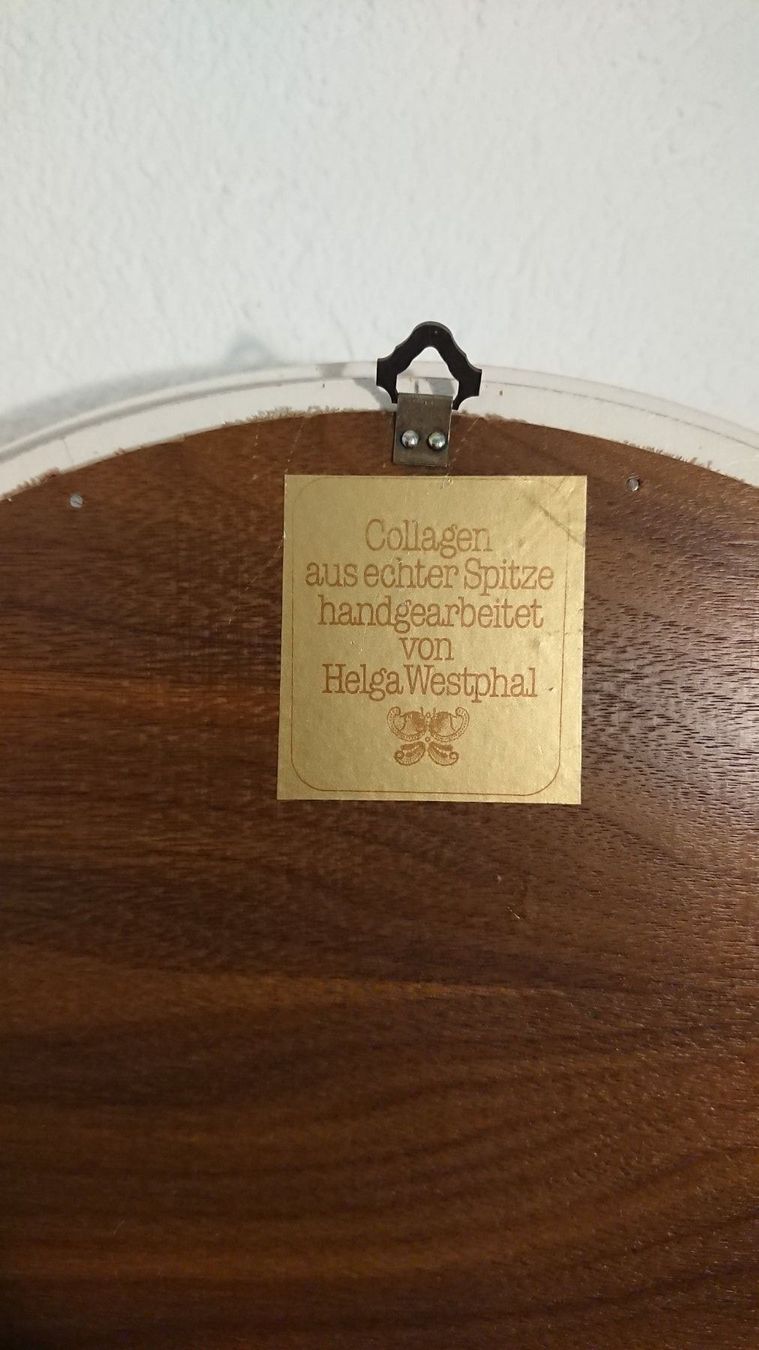 Foto & Immagini: Collage aus echter Spitze Helga Westphal – Usato da Basel venduto da regnam 3