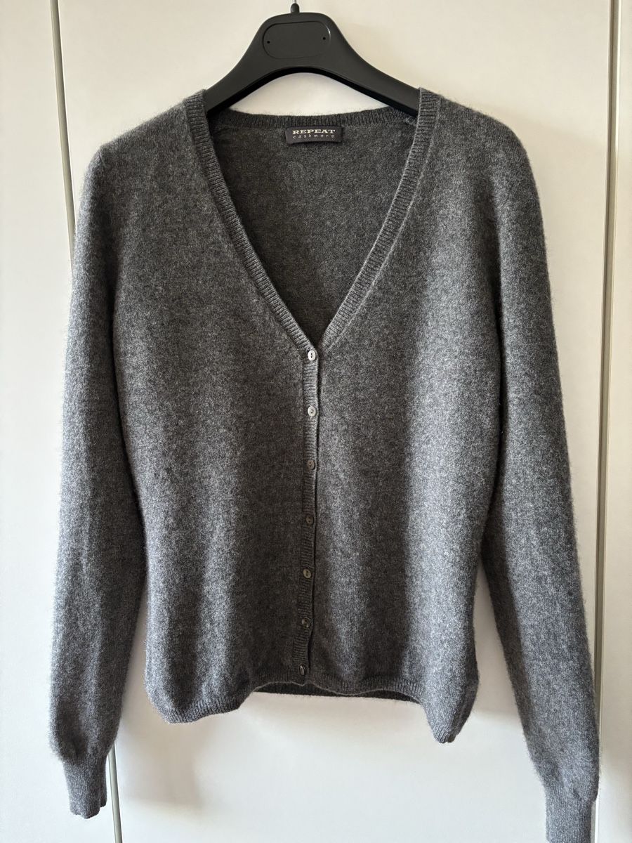 Repeat Vestes: Strickjacke Repeat – D'occasion à Zürich par ConnieS01