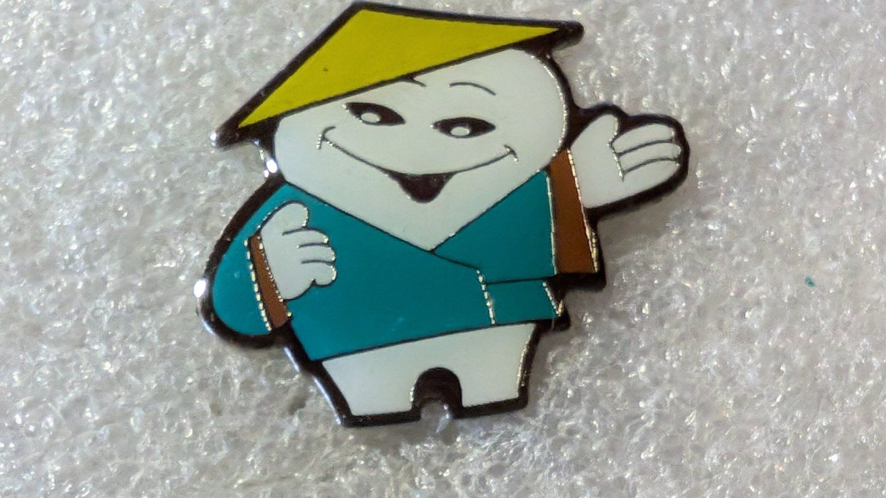 Placchette & Badge: Ansteckpin 221: Maga Bio – Usato da Oppligen venduto da Pin-Fall-Shop
