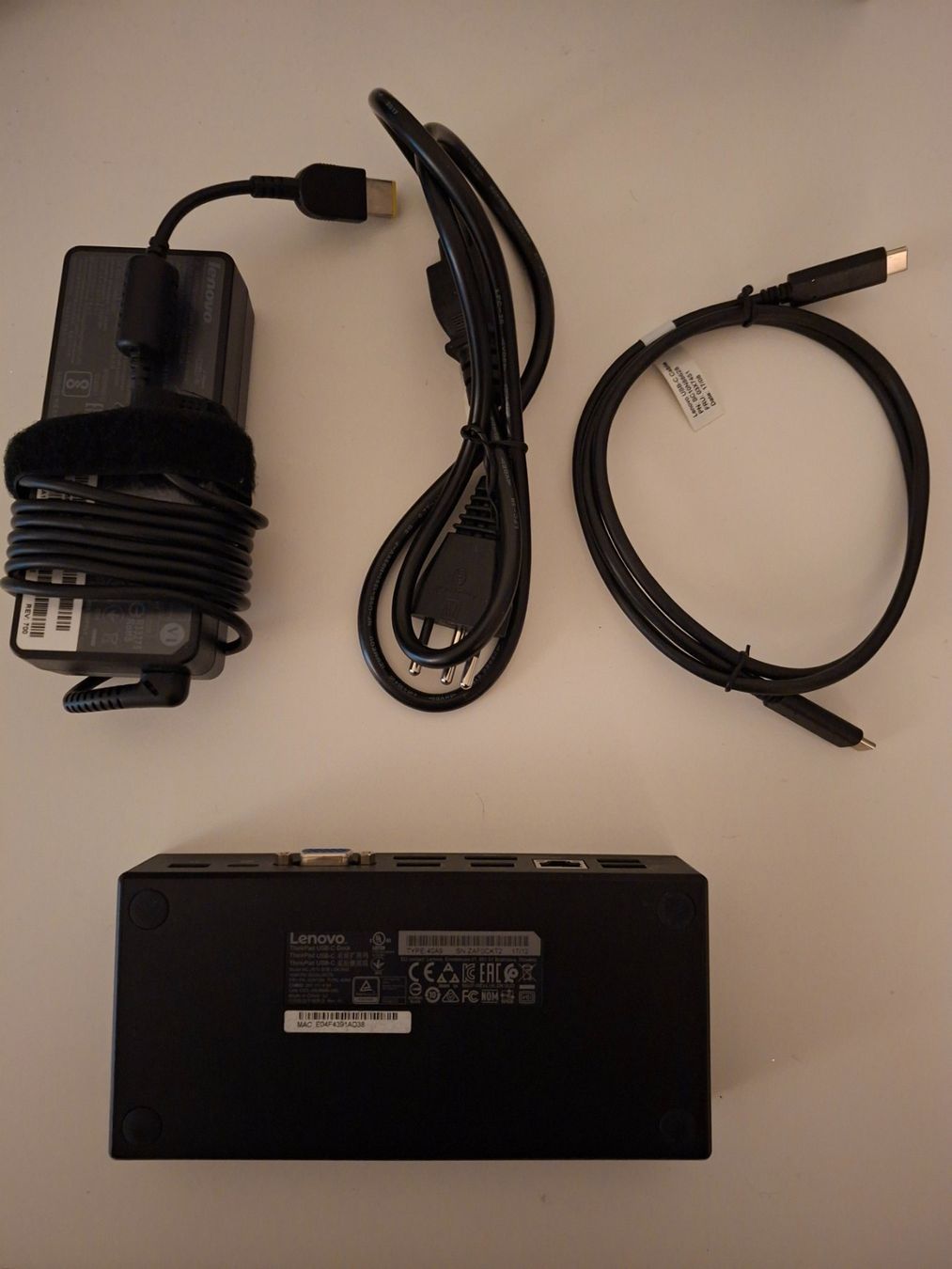 Lenovo Docking station: Lenovo Docking Station 40A9 – D'occasion à Freienstein par decision 1
