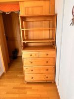 Kommode aus Holz die als Wickelkommode umgebaut werden kann