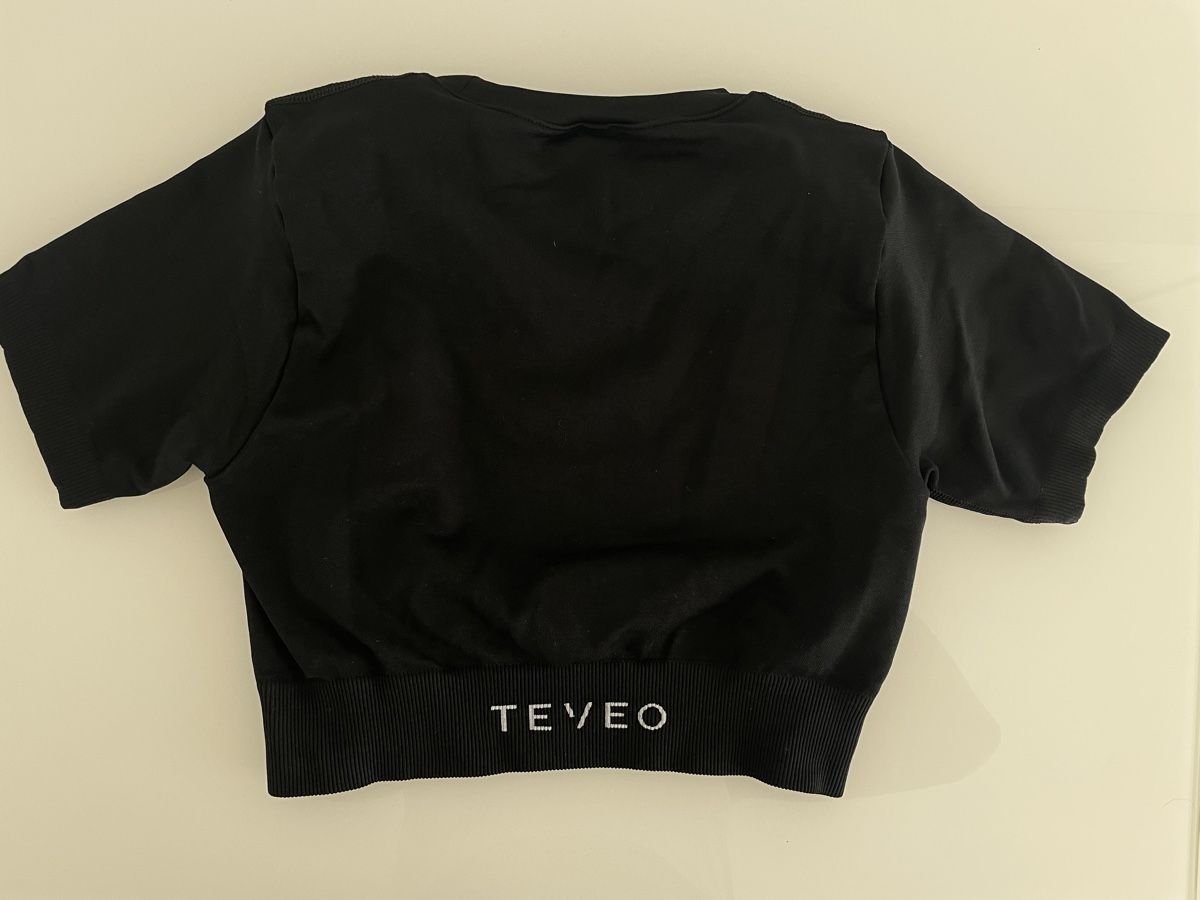 Teveo Top: Teveo CropTop Sensation schwarz – Usato da Fällanden venduto da hannah_bofinger 3