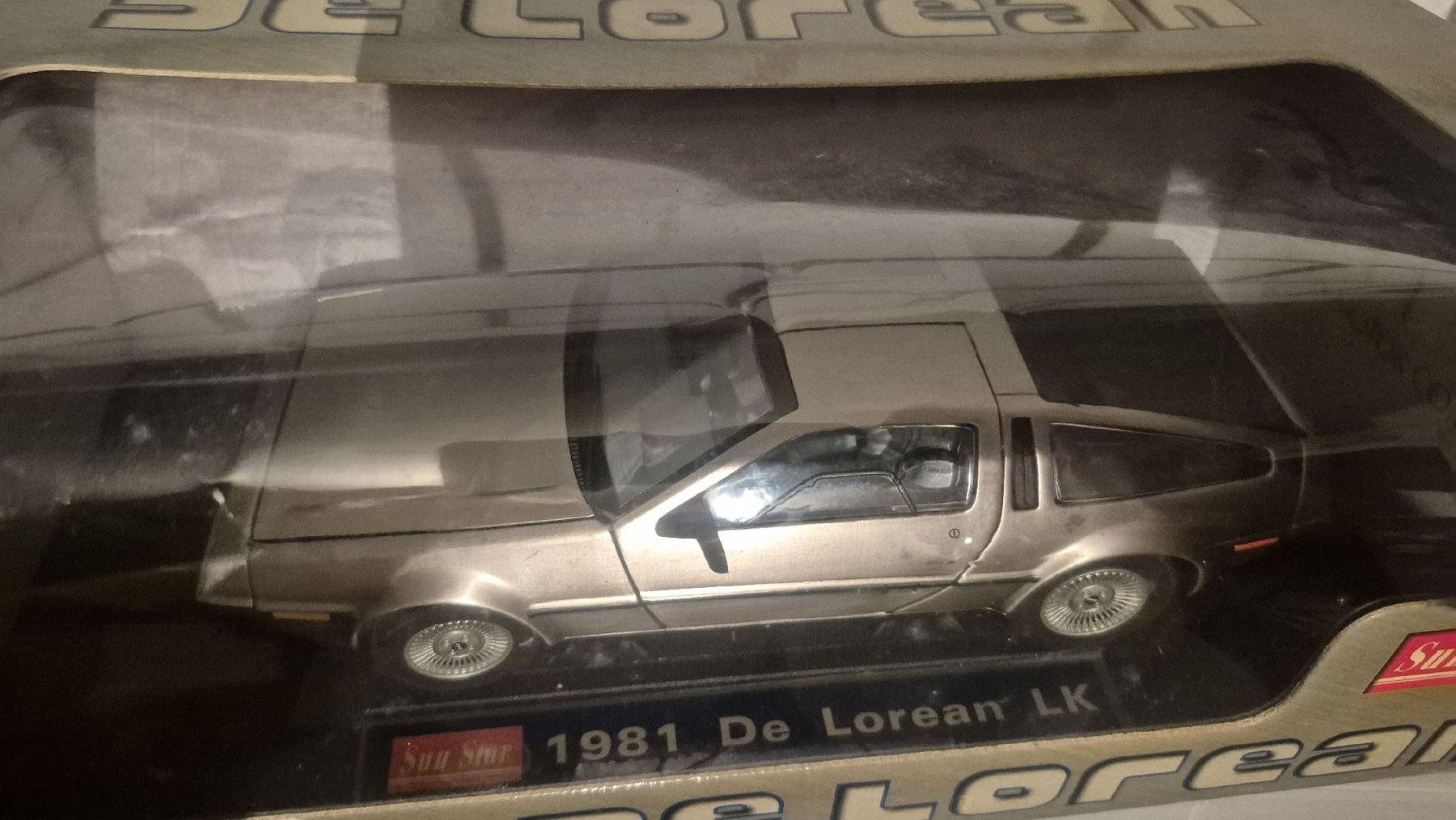 Modellini d'auto: DeLorean – Nuovo e nell'imballaggio originale da Walperswil venduto da bvo_z8zd 2