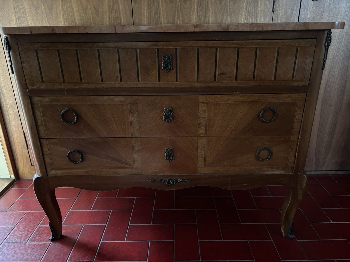 Cassettiere: Belle Commode marquetée – Usato da Villeneuve VD venduto da sim_q5hp 1