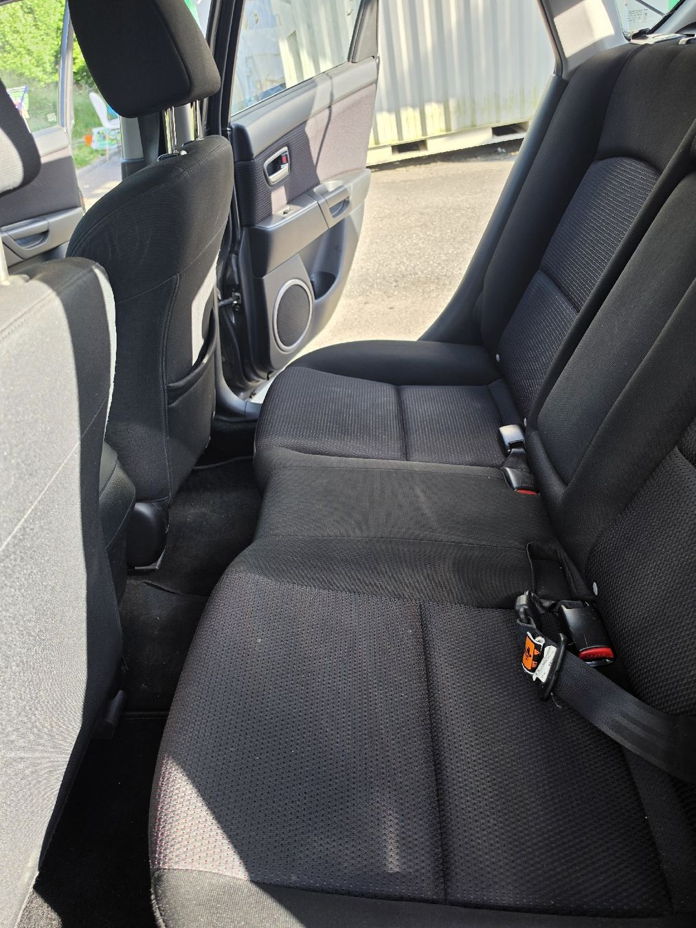 Autos: Mazda 3 160.000 km Ab. 1.- – D'occasion à Charmey (Gruyère) par lal_lzp7 6