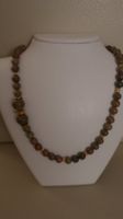 Kette aus Unakit und Gold PREISREDUKTION