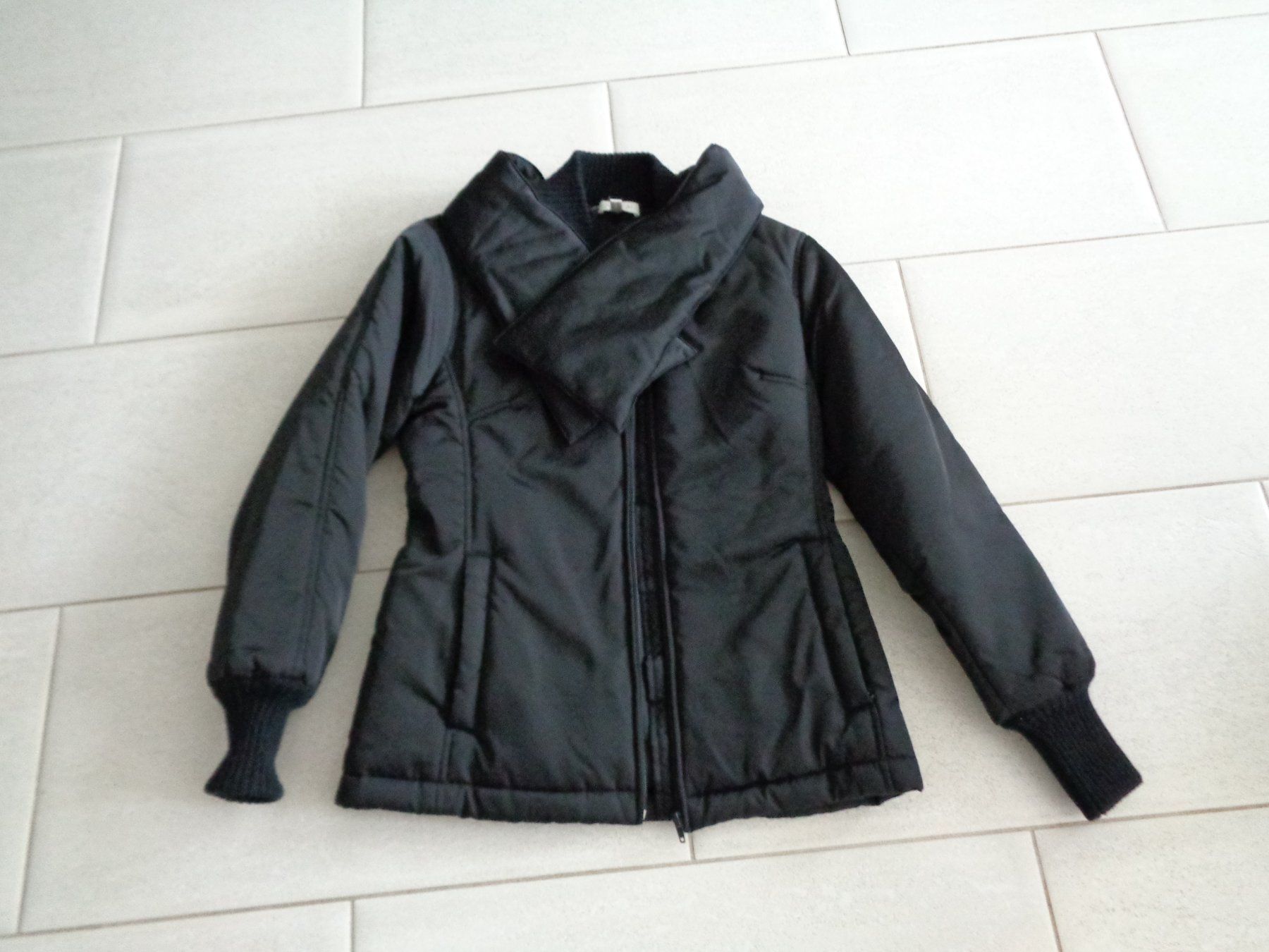 Kookai Giacche: KOOKAI WINTER JACKE GR.36 – Usato da Rotkreuz venduto da Samballi