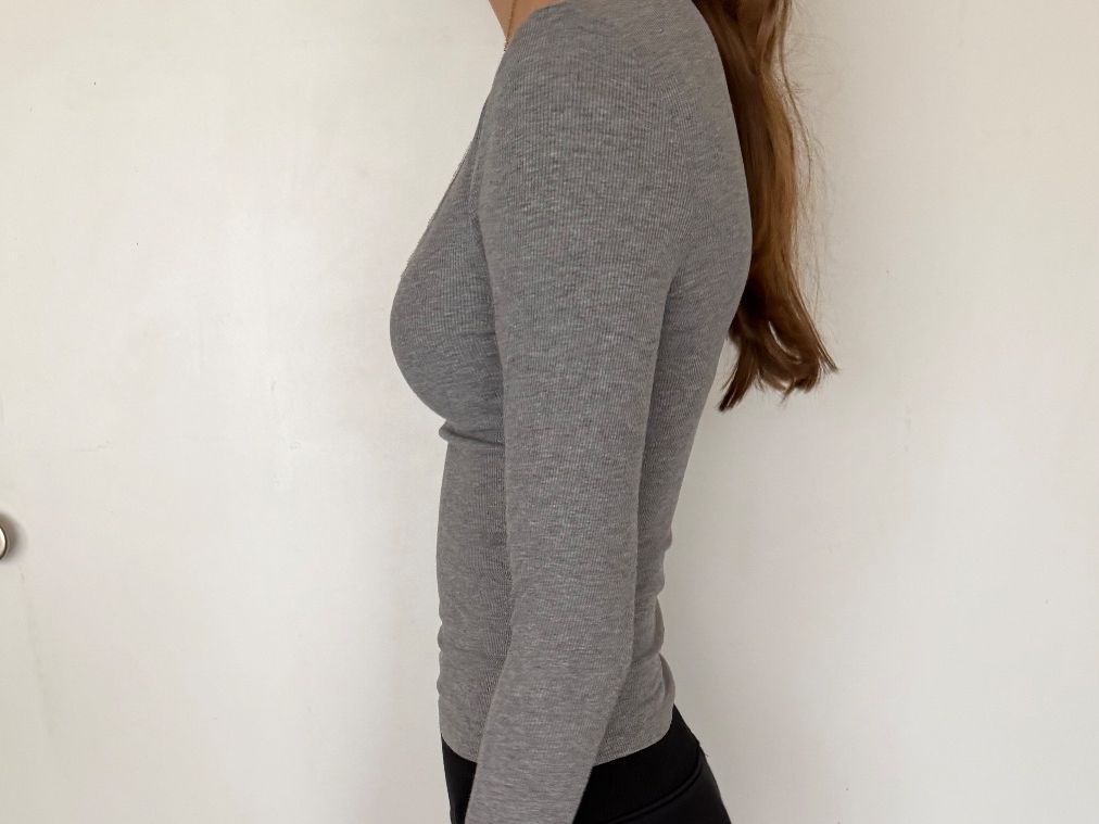 H&M Tops: Haut H&M gris – D'occasion à Bottens par lal_plz7 3